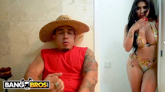 BANGBROS - 园丁布鲁诺·迪克梅兹操拉丁色情明星瓦莱丽·凯