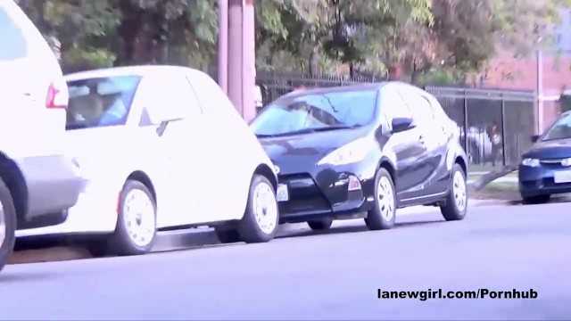 青少年在试镜拍摄中被特工强奸