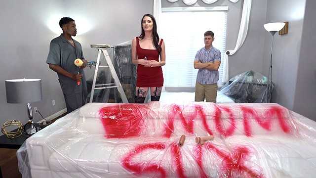 画家们用大黑鸡巴猛插饥渴的继母Aria Khaide在她继子面前