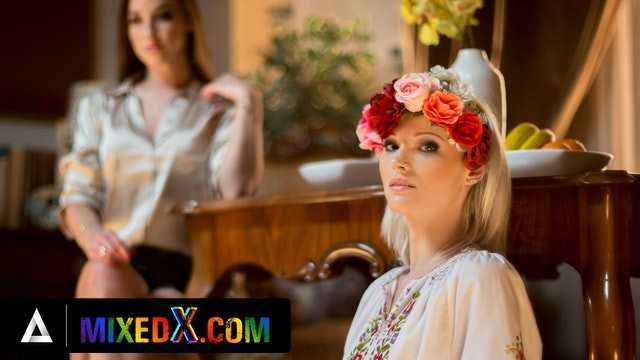 MIXEDX - 变态继母Amirah Adara利用Tiny Zazie Skymm满足她的性需求