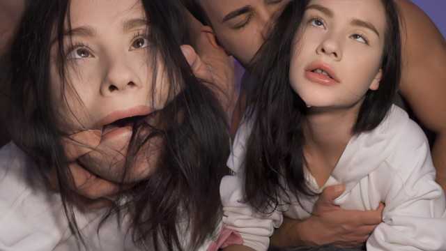 极度喷射高潮 - 18岁少女在粗暴的狗爬式中被摧毁 - Matty Mila Perez