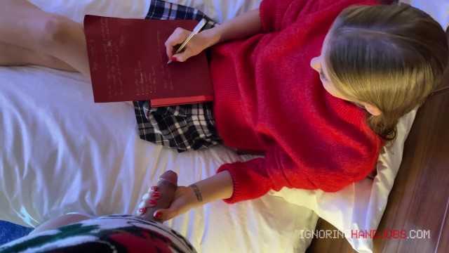 圣诞礼物与忽略手淫给蒂芙尼·塔塔姆从老圣诞老人作为回应她的信