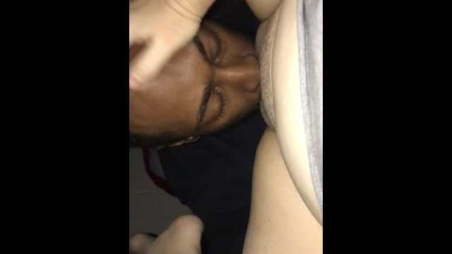 爸爸想要从PrettyLuhhAsh那里吃点深夜小吃????????