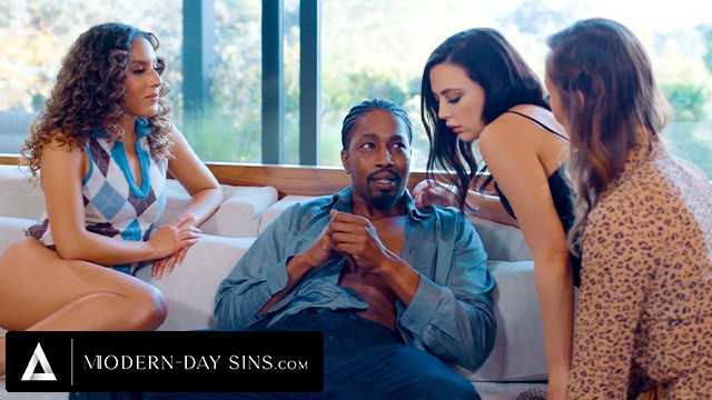 现代罪恶 - 克里斯蒂·洛夫与丽芙·雷万普帮助惠特尼·赖特逆转群体性交 饥饿治疗师！