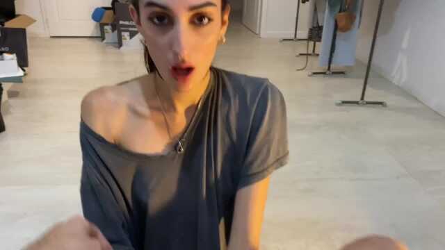 当我下班回家时，和我的女朋友疯狂做爱