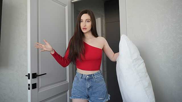 我和我的小继妹安妮·沃克共睡一张床