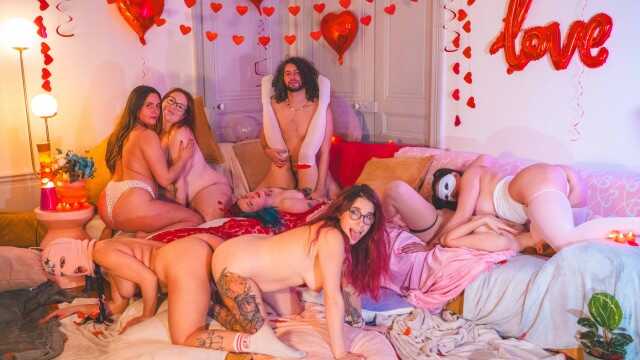 我的男朋友不知道在7个女孩中该选择谁 - 反向群交法国狂欢