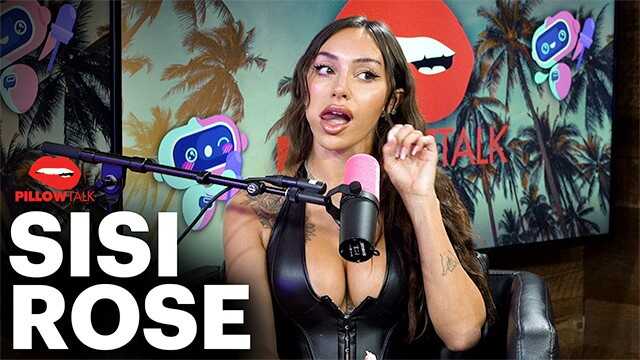 西西·罗斯是单身并炫耀她的新胸部