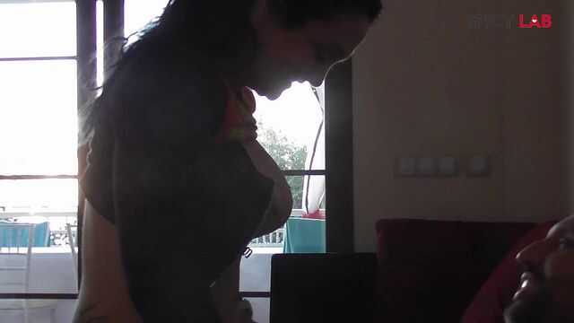 任何时候都是合适的时机来操，当有一个大硬鸡巴的时候