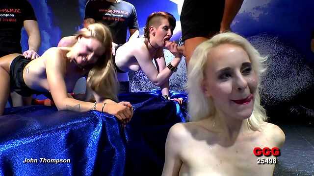 3名少女Goo女孩在吹箫狂欢中交换精液 GGG John Thompson