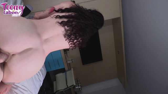 莉迪亚·布莱克 禁忌窃贼为自由阴道内射