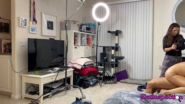 索菲亚·韦斯特：大奶骚货妻子的拍摄性交