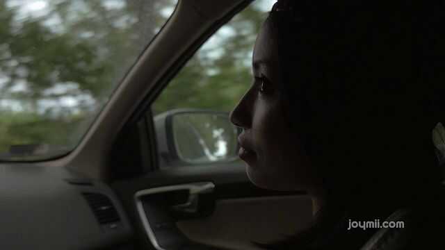 JOYMII - 男人与这位火辣搭便车女孩出轨妻子