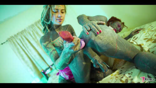 Z-Filmz Anuskatzz 和 Lily Lu 情侣女虐