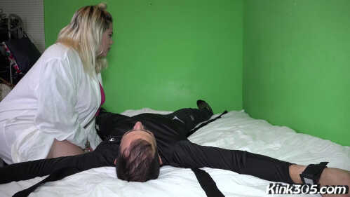 Kink305 金发女郎的颜面骑乘疗法