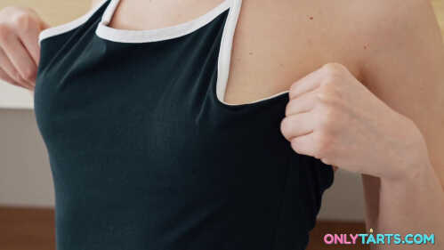 OnlyTarts 爱丽丝·扎菲尔 为 OnlyTarts