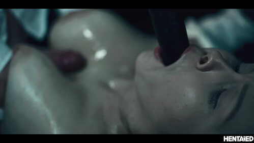 Hentaied：爱丽丝·皮奇 和 艾米里·桃田的实验室突变