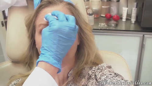 朱莉安的女性Botox