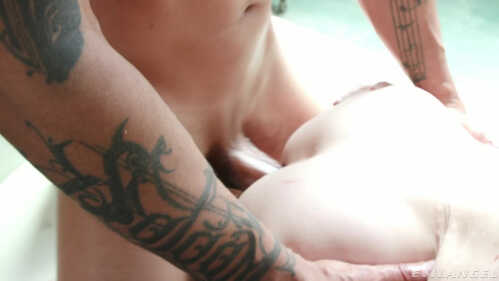 EvilAngel TS 尼基·诺斯和莱克西·洛尔