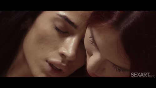 性艺术 卡玛 奥克西 和 蕾雅 德桑蒂斯 天鹅绒的秘密