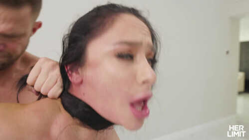 HerLimit 希娜·赖德 调皮熟女 希娜·赖德 第一次肛交