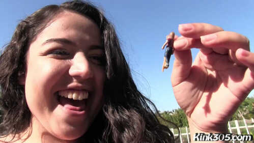 Kink305 维罗妮卡·斯凯 泳池边 Tiny's