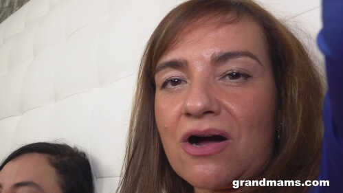 GrandMams 性饥渴的祖母们的小穴 第1部