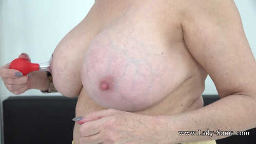 Lady-Sonia 巨大浓油熟女大奶 JOI 2