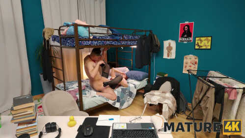 成熟4K 米米 施瓦茨