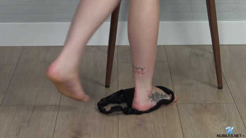 Nubiles 黑暗 Dasha 淘气