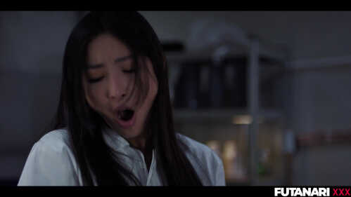 扶他 阿玛利亚·戴维斯 和 爱米里·桃田 核突变