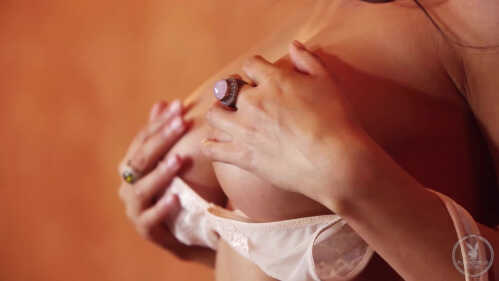 PlayboyPlus 杰克林·斯韦德伯格 - 艺术优雅