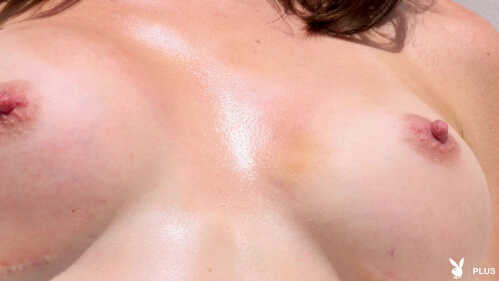 花花公子Plus 布鲁克·蒂莉