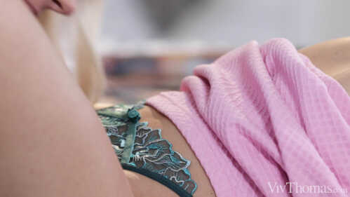 VivThomas：扎齐 S 和 洛维塔·费特 嬉戏发现