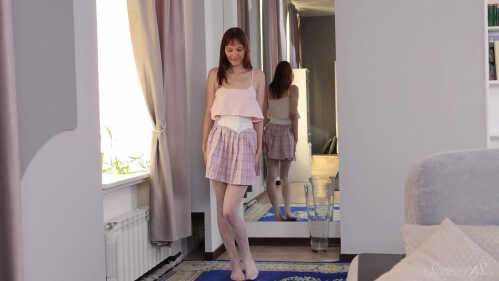 Stunning18 狂野彩虹渔网紧身袜