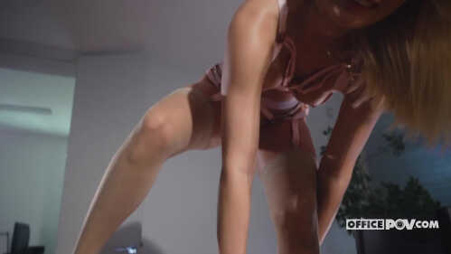OfficePOV 坎迪·利舍斯 一个非常感激的同事