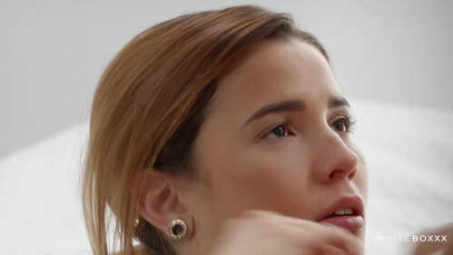 TheWhiteBoxxx 阿加莎·维加