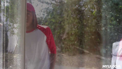 MomDrips 克里斯蒂·洛夫