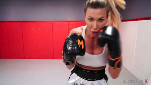 SubmissiveX POV 与 Ariel X 拳击