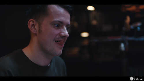 Freeze Fanta Sie 和 Sam Bourne The Hustle