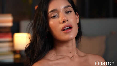 FemJoy 卡罗琳娜·格雷罗 牛仔欲望