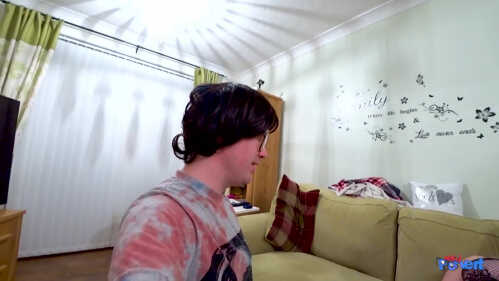 NerdPervert E273 露西·莱恩 精液喂食