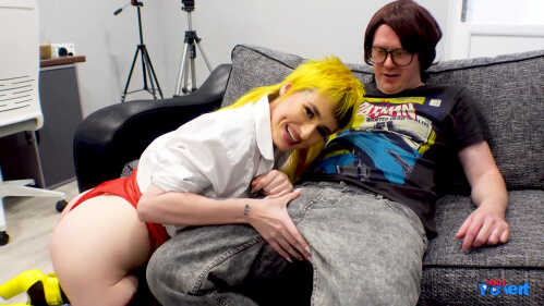 NerdPervert E300 Lana Banana 鸡巴吸吮者