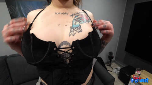 NerdPervert E354 Luna Doom 哥特吸吮机器