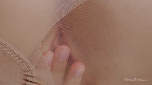 WowGirls Alissa Foxy 令人惊叹的热情