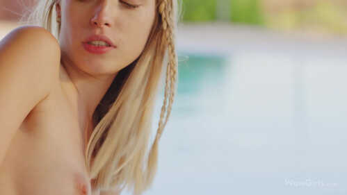 WowGirls Freya Mayer 睡美人