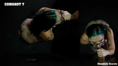 GloryHoleSecrets Nikki Zee 第三 Glory Hole POV