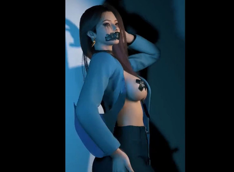 VAM 帮她揭下贴纸吧/Please help to remove the stickers